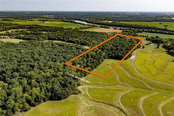 17660 Golden Road, Linwood, KS 66052