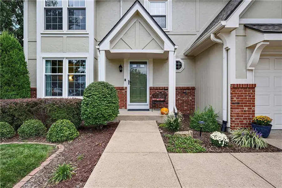 5113 Woodsonia Drive, Shawnee, KS 66226 - #3