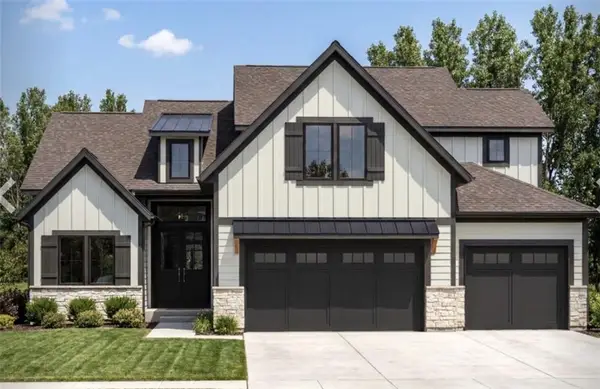 18481 Mohawk Lane, Overland Park, KS 66085