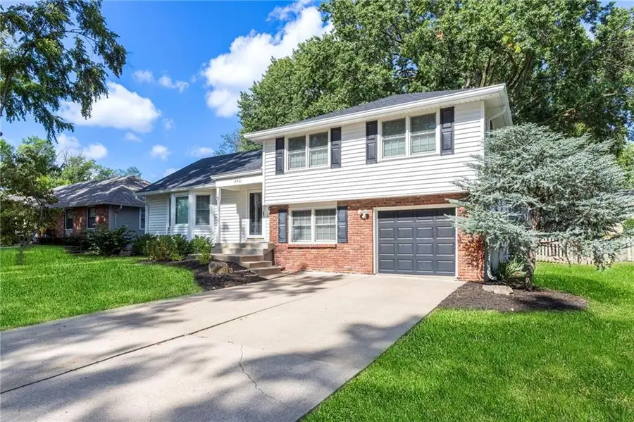 8921 Conser Drive, Overland Park, KS 66212 - #2