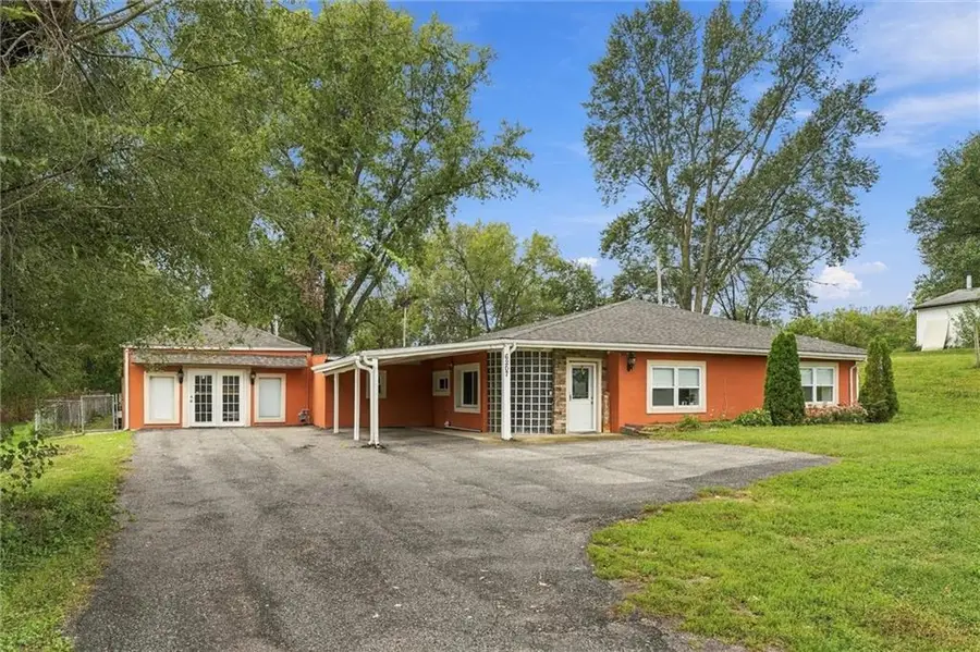 6207 Leavenworth Road, Kansas City, KS 66104 - #3