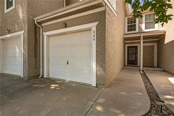 844 S Woodson Court, Gardner, KS 66030