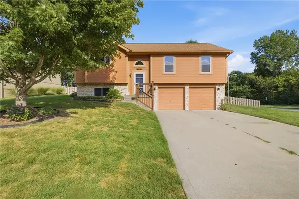 11421 N Kentucky Avenue, Kansas City, MO 64157