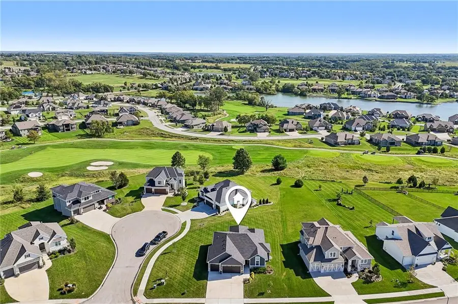 4391 Aspen Drive, Basehor, KS 66007 - #2