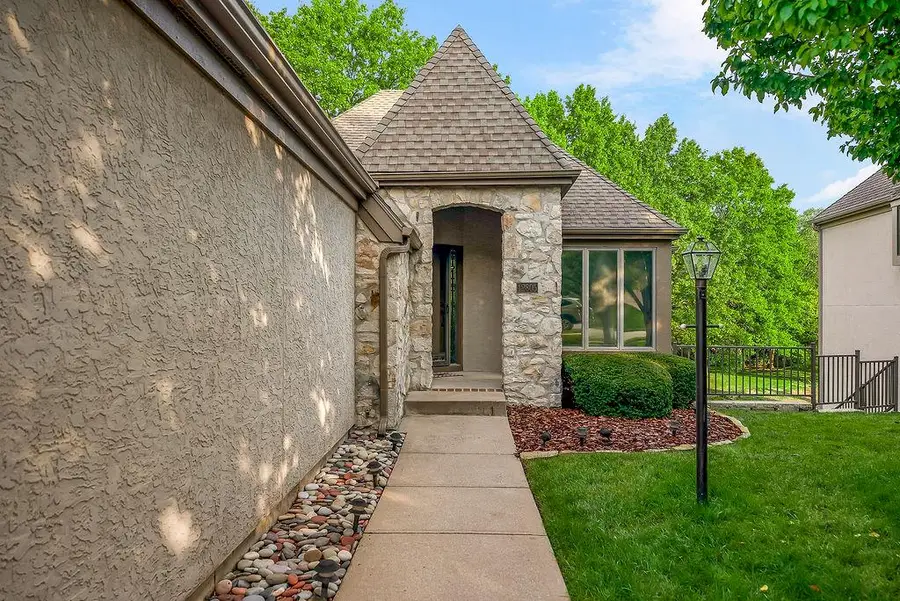 12805 Cedar Street, Leawood, KS 66209 - #2