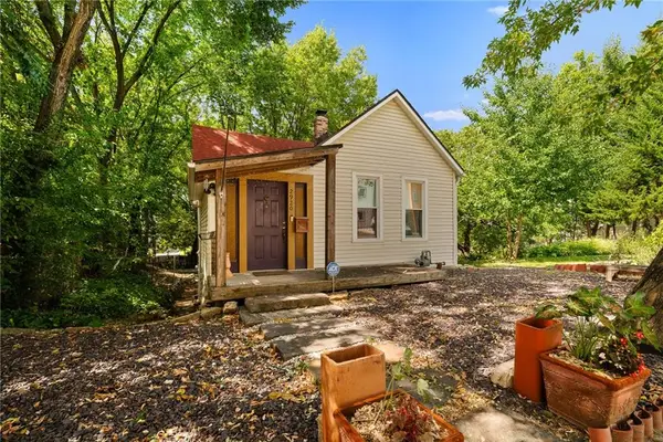 2920 Belleview Avenue, Kansas City, MO 64108