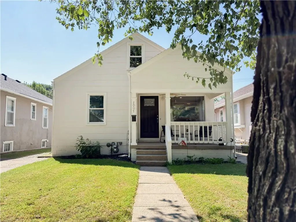 1007 E 22nd Avenue, North Kansas City, MO 64116 - #1