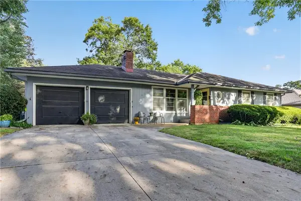 5019 Pawnee Drive, Roeland Park, KS 66205