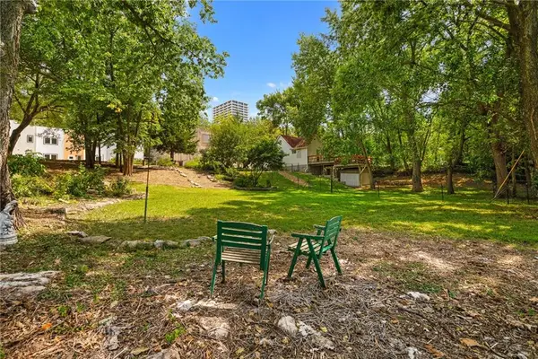 2916 Belleview Avenue, Kansas City, MO 64108