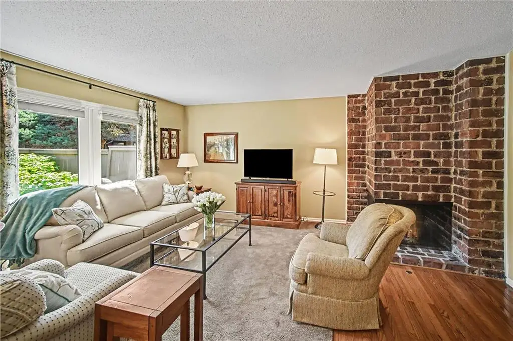 10237 Foster Street, Overland Park, KS 66212 - #1
