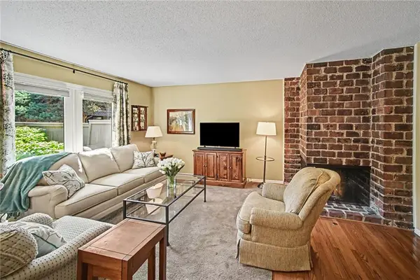 10237 Foster Street, Overland Park, KS 66212