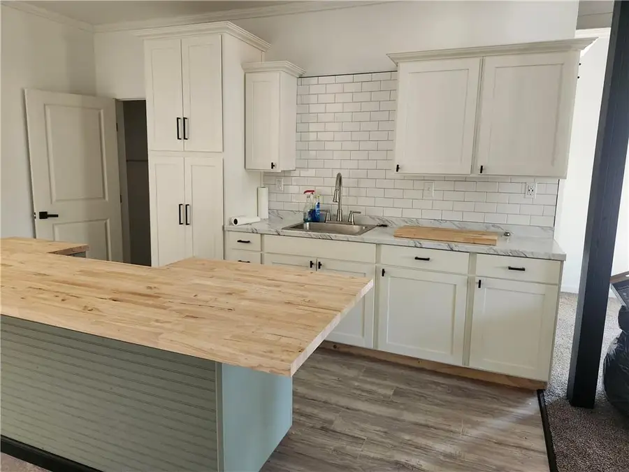 817 Scott Avenue, Fort Scott, KS 66701 - #3