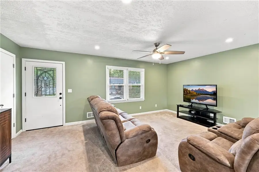2206 S Park Avenue, Oak Grove, MO 64075 - #3