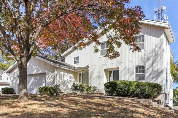 11921 Goodman Street, Overland Park, KS 66213