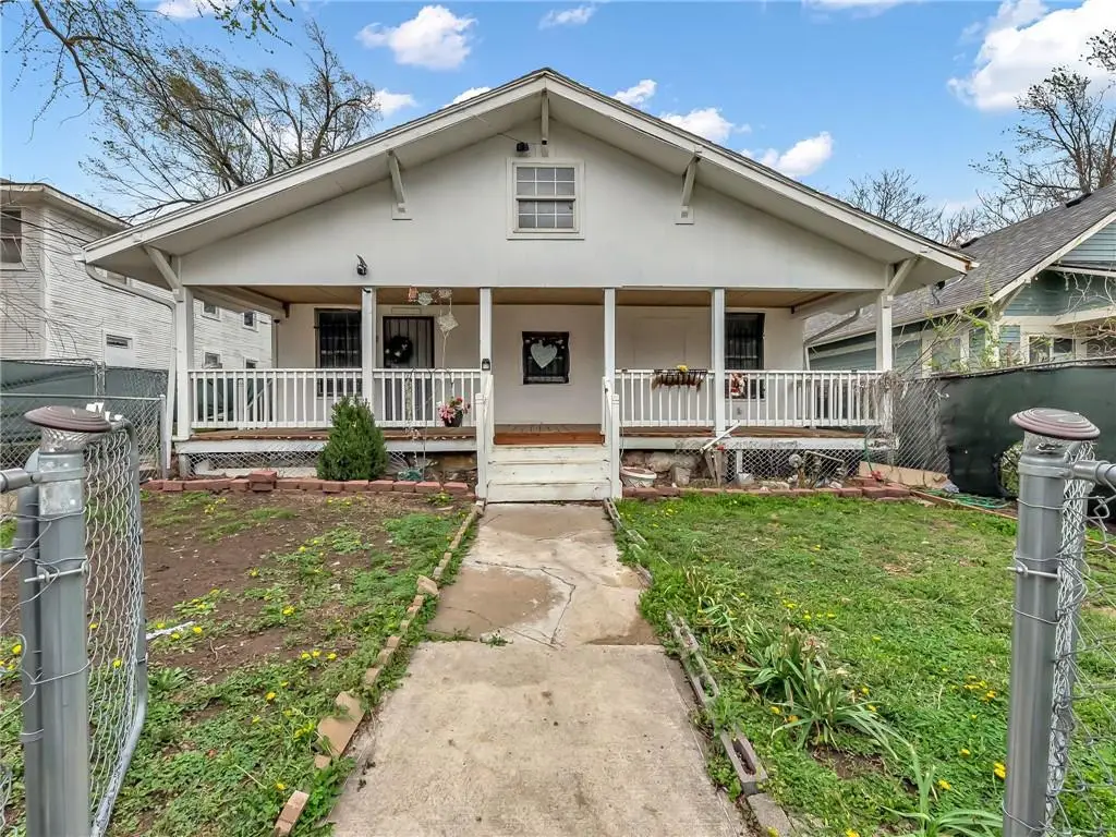 417 Wallace Avenue, Kansas City, MO 64125 - #1