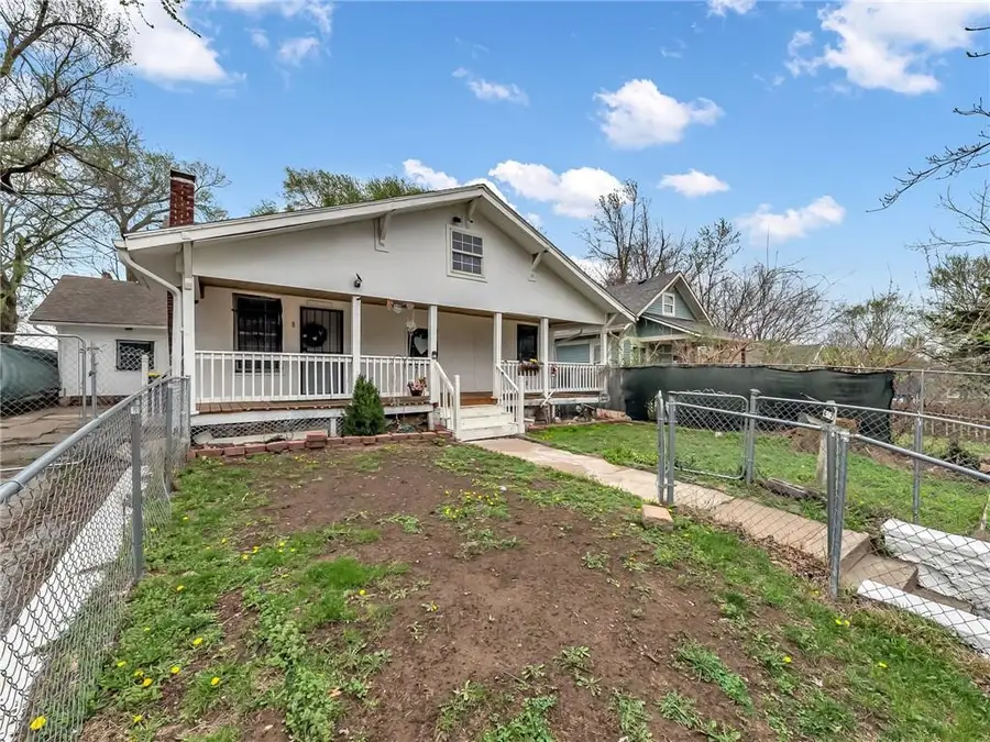 417 Wallace Avenue, Kansas City, MO 64125 - #3
