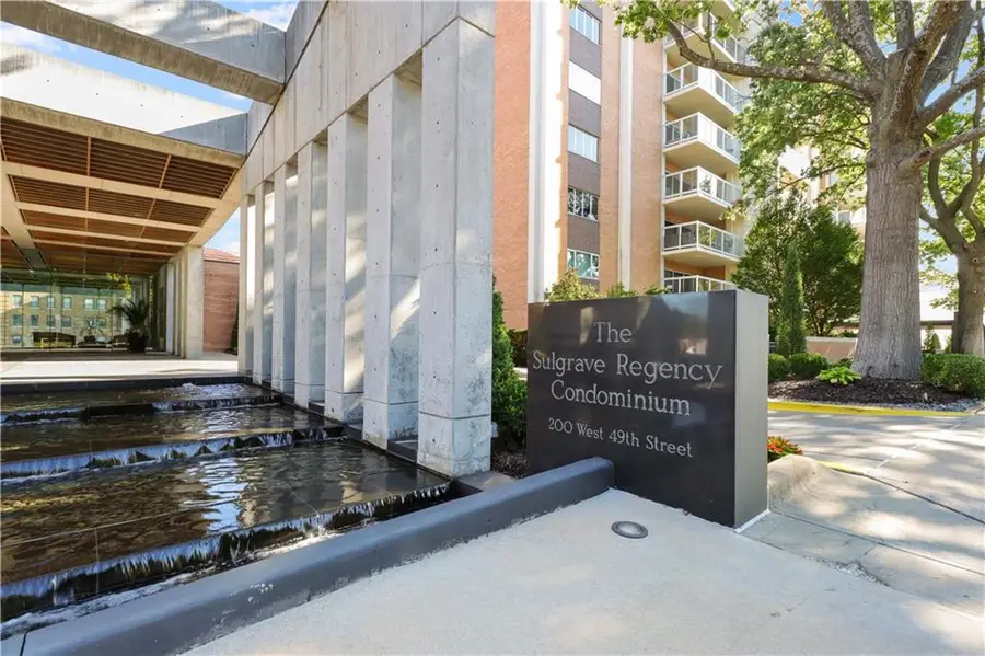 121 W 48th Street #503, Kansas City, MO 64112 - #2