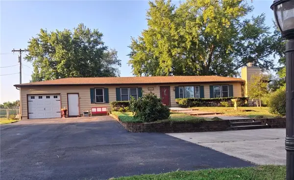 14017 Stillwell Street, Bonner Springs, KS 66012