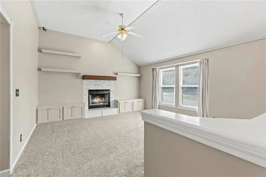 21812 S Vine Street, Spring Hill, KS 66083 - #3