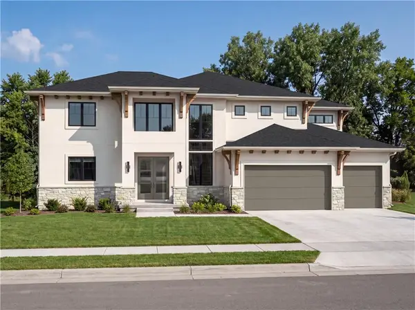 11807 W 181st Terrace, Overland Park, KS 66013