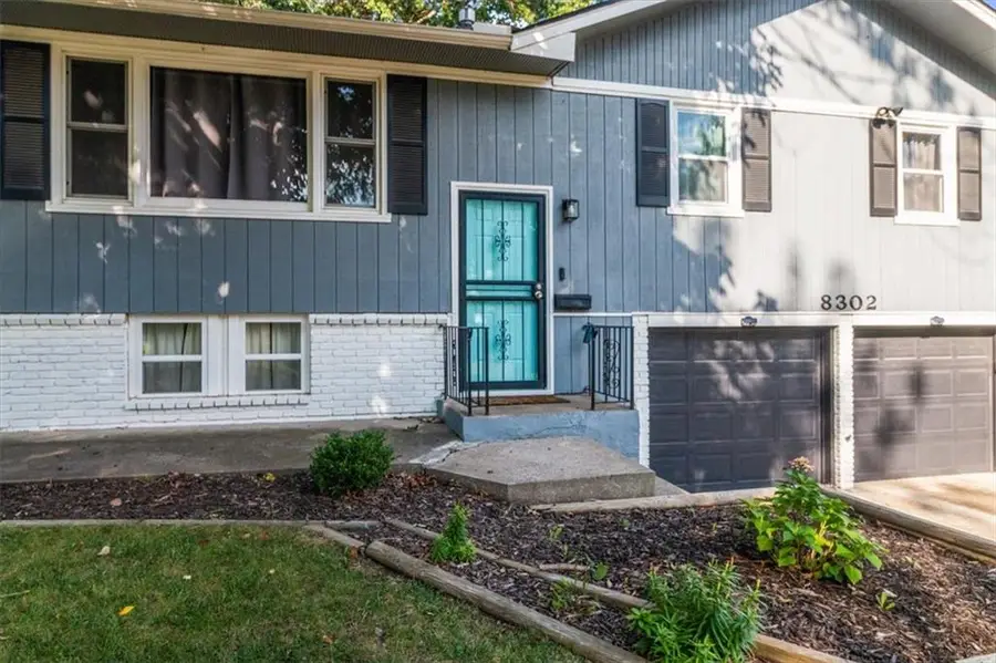 8302 Manning Avenue, Raytown, MO 64138 - #3