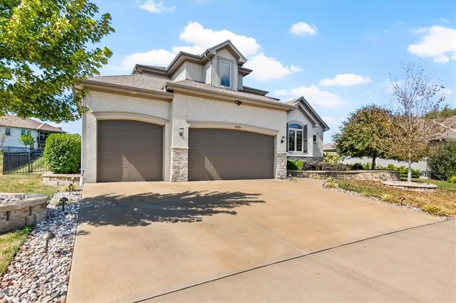 16804 Hauser Street, Overland Park, KS 66221 - #3