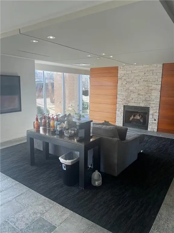 600 E 8th Street #3M, Kansas City, MO 64106 - #3