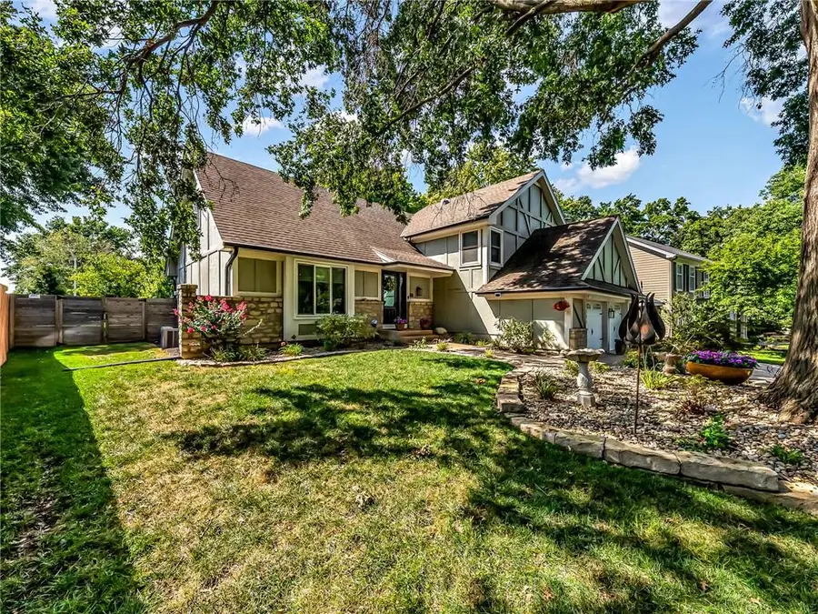 10804 Horton Street, Overland Park, KS 66211 - #3
