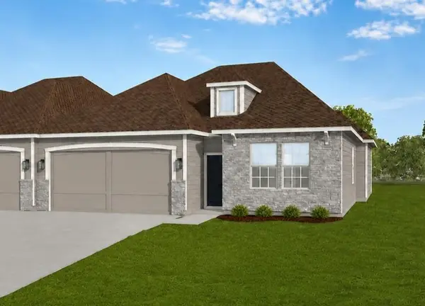 1908 Shellbark Street, Raymore, MO 64083