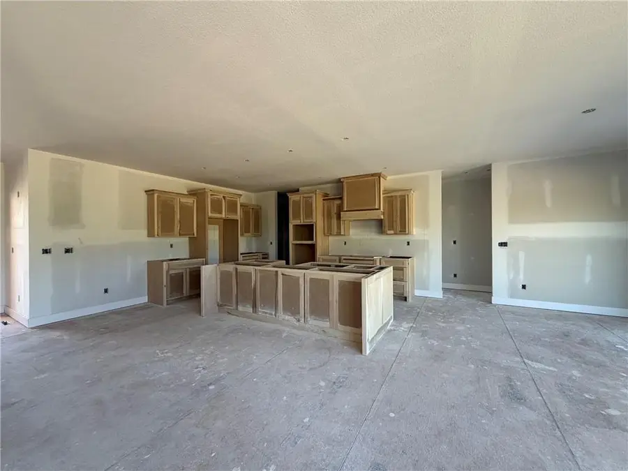 8013 SE Crumley Court, Blue Springs, MO 64014 - #3