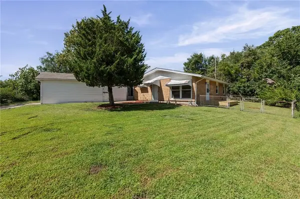 800 Marilynn Avenue, Liberty, MO 64068