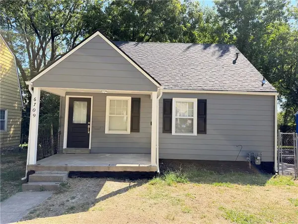 6709 Walrond Avenue, Kansas City, MO 64132
