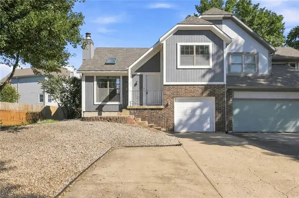 10924 W 115th Street, Overland Park, KS 66210