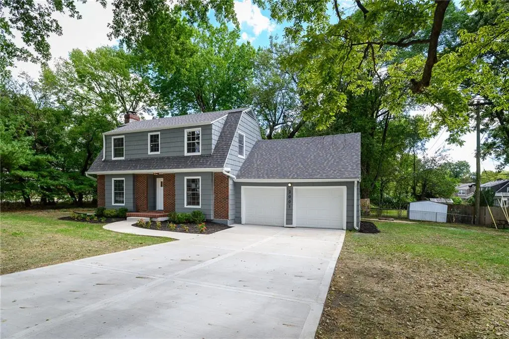 2001 W 79 Street, Prairie Village, KS 66208 - #1