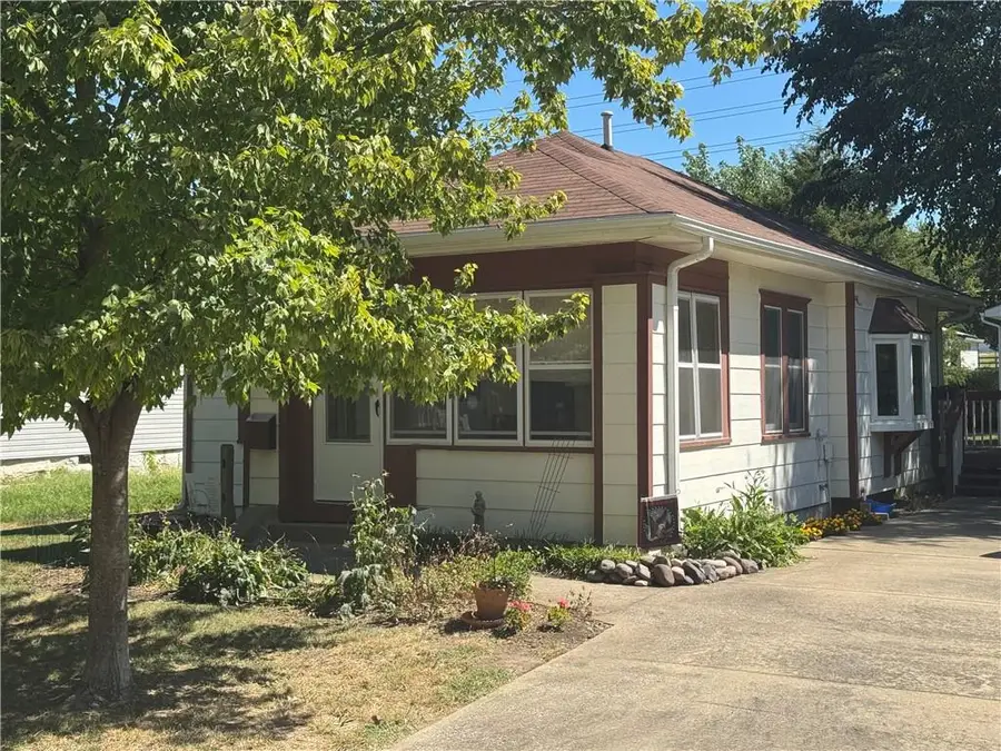 218 N Campbell Street, Pleasant Hill, MO 64080 - #3