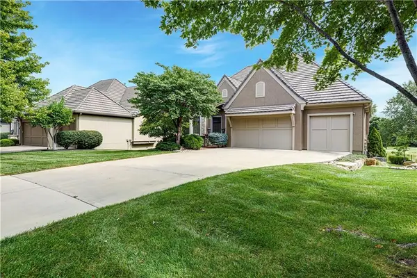 14105 Nicklaus Drive, Overland Park, KS 66223