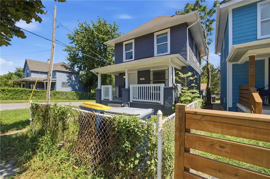 2501 Jackson Avenue, Kansas City, MO 64127 - #2