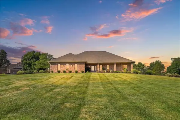 11530 S Pine Street, Olathe, KS 66061