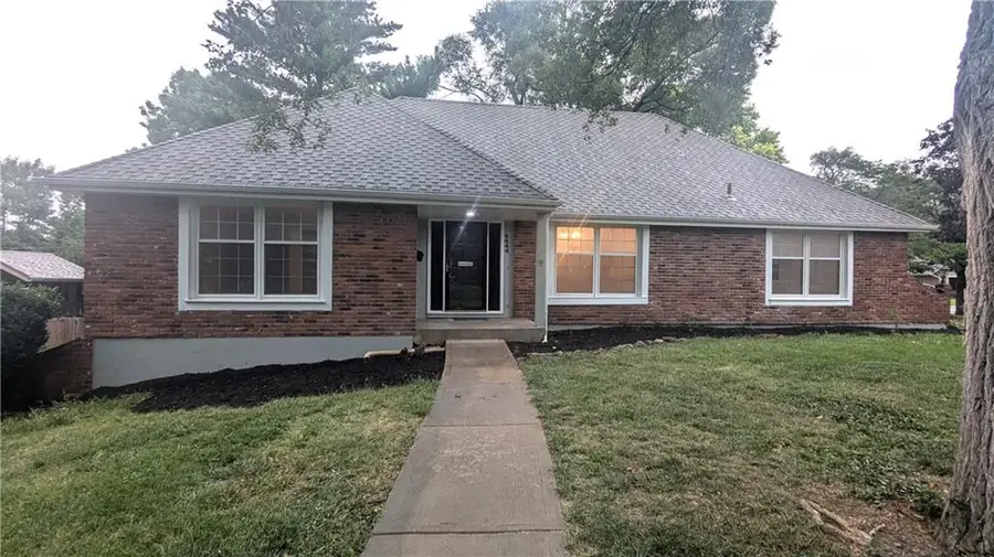 4444 E 107th Terrace, Kansas City, MO 64137 - #2