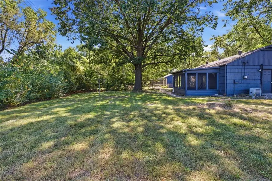 11101 Winchester Avenue, Kansas City, MO 64134 - #3