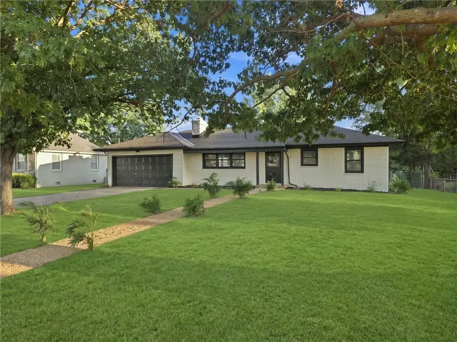 9277 State Avenue, Kansas City, KS 66112 - #2