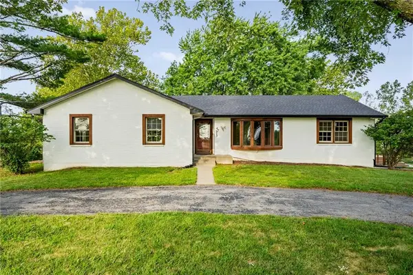 24540 Mission Belleview Road, Louisburg, KS 66053
