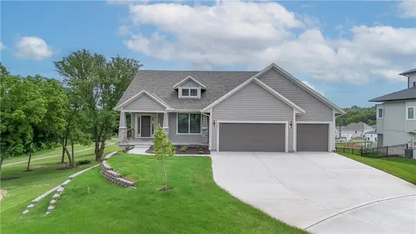 5906 Mccormick Drive, Shawnee, KS 66226