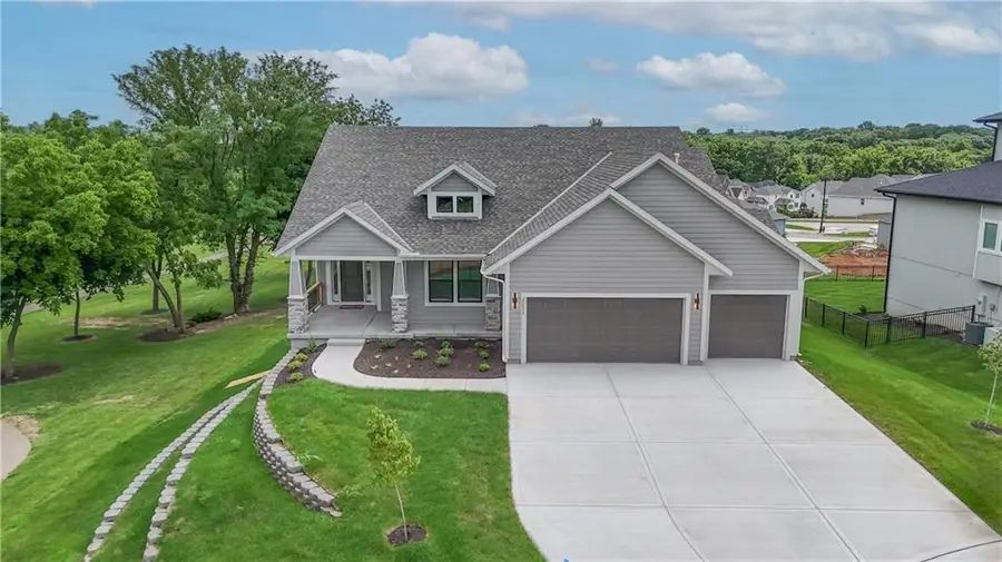 5906 Mccormick Drive, Shawnee, KS 66226 - #2