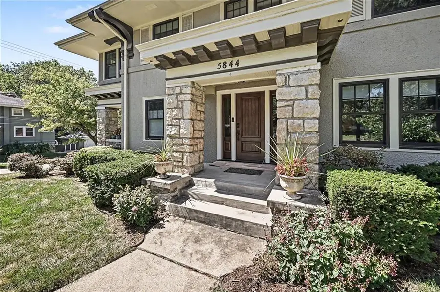 5844 Grand Avenue, Kansas City, MO 64113 - #3