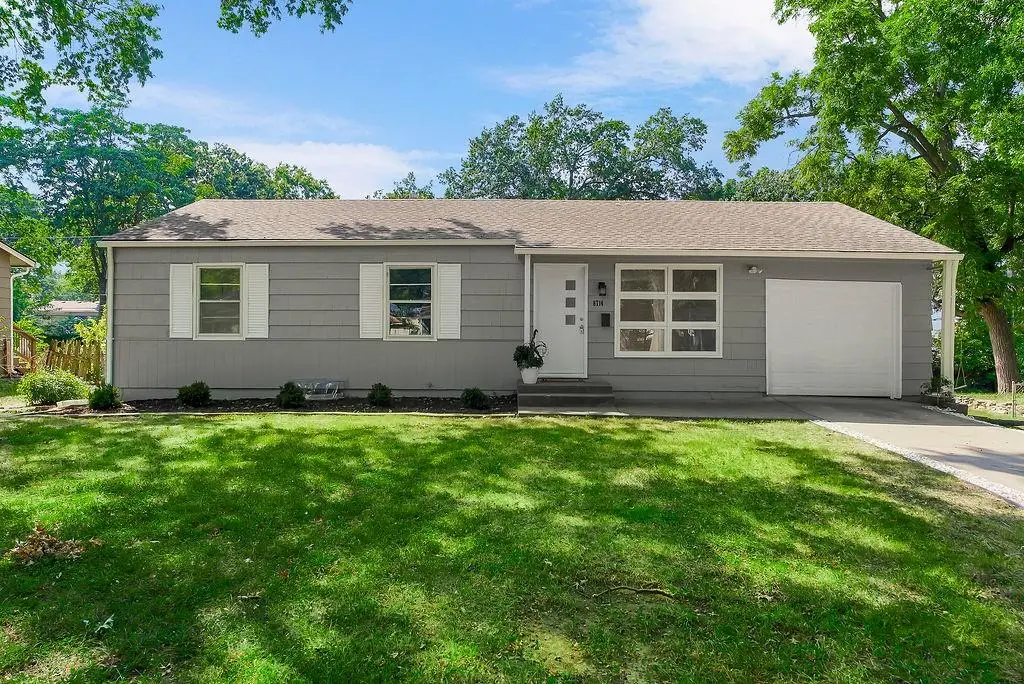 8714 Melrose Street, Overland Park, KS 66214 - #1