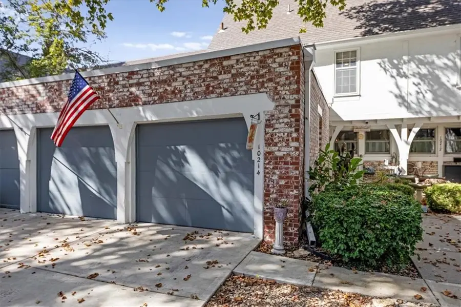 10214 Conser Street, Overland Park, KS 66212 - #2