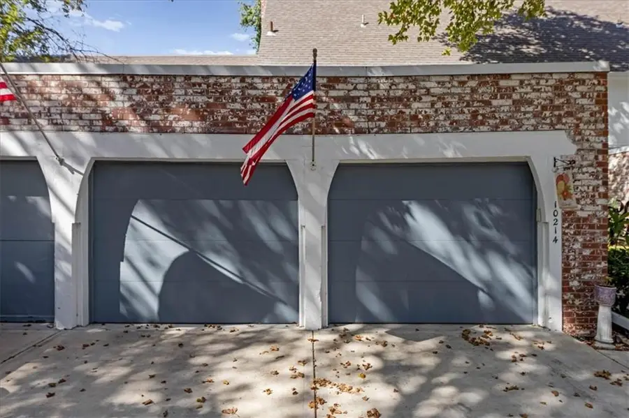 10214 Conser Street, Overland Park, KS 66212 - #3