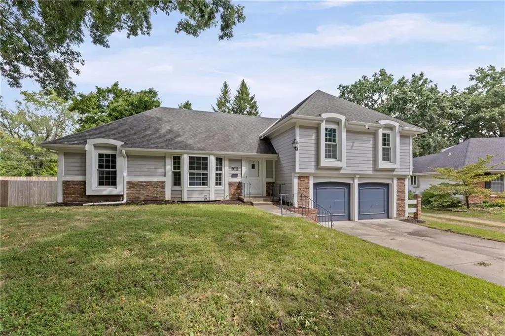 512 E 117th Terrace, Kansas City, MO 64131 - #1