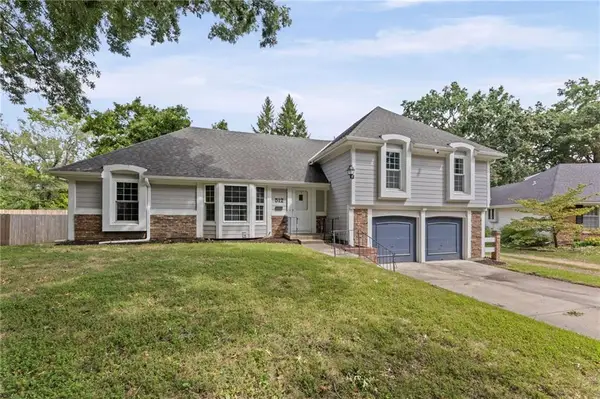 512 E 117th Terrace, Kansas City, MO 64131
